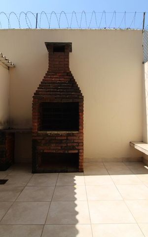 Casa à venda com 169m², 3 quartos e 2 vagasÁrea comum - Churrasqueira