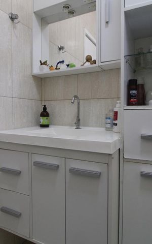 Casa à venda com 169m², 3 quartos e 2 vagasBanheiro comum