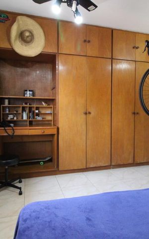 Casa à venda com 169m², 3 quartos e 2 vagasQuarto 1