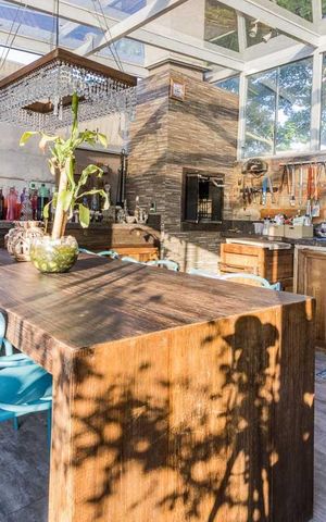 Casa de condomínio à venda com 320m², 4 quartos e 2 vagas Casa de condomínio à venda com 320m², 4 quartos e 2 vagasSalao de Festa