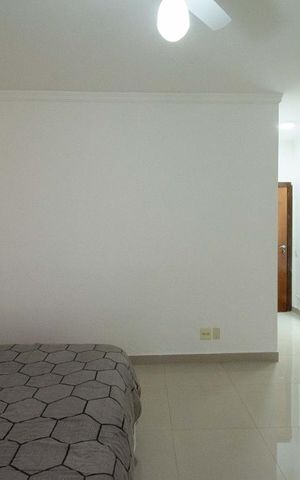 Casa à venda com 285m², 3 quartos e 3 vagas Casa à venda com 285m², 3 quartos e 3 vagassuíte