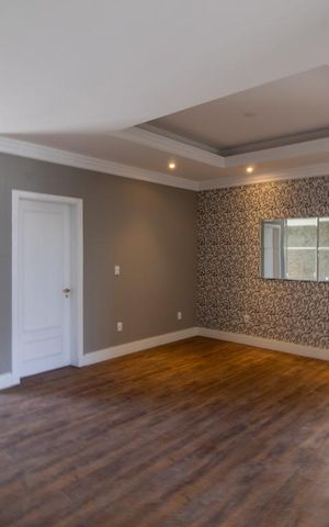Casa à venda com 409m², 3 quartos e 4 vagas Casa à venda com 409m², 3 quartos e 4 vagasSala