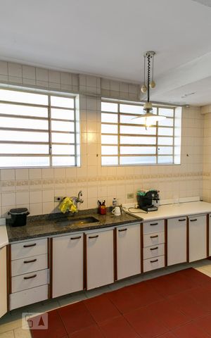 Casa à venda com 350m², 4 quartos e 3 vagasCozinha 2