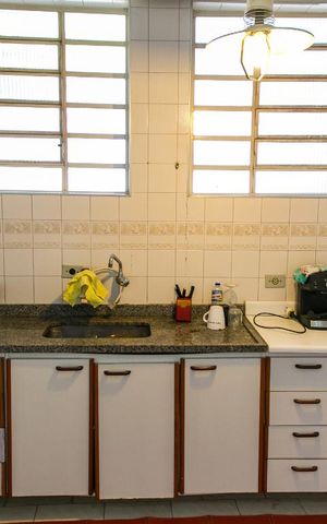 Casa à venda com 350m², 4 quartos e 3 vagasCozinha 2