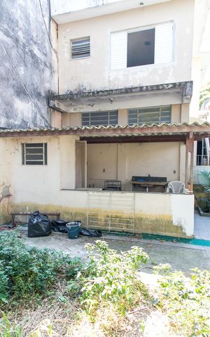 Casa à venda com 350m², 4 quartos e 3 vagasQuintal