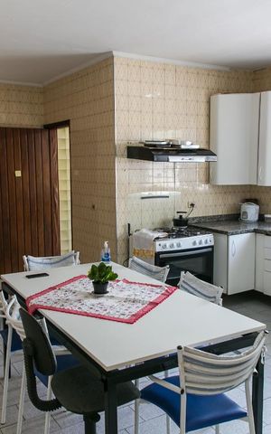 Casa à venda com 350m², 4 quartos e 3 vagasCozinha