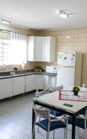 Casa à venda com 350m², 4 quartos e 3 vagasCozinha