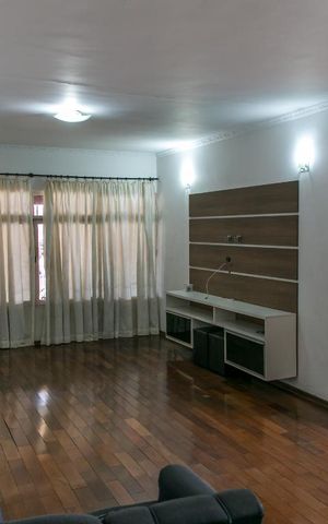 Casa à venda com 350m², 4 quartos e 3 vagasSala