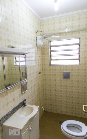 Casa à venda com 350m², 4 quartos e 3 vagasBanheiro da Suíte