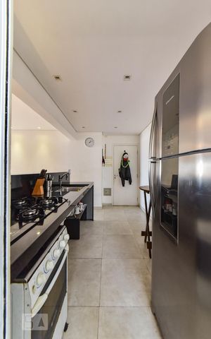 Apartamento à venda com 104m², 3 quartos e 2 vagas Apartamento à venda com 104m², 3 quartos e 2 vagasCozinha