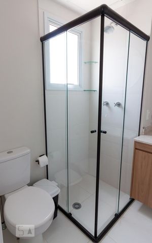 Studio para alugar com 29m², 1 quarto e 1 vaga Studio para alugar com 29m², 1 quarto e 1 vagaBanheiro