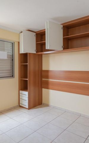 Apartamento para alugar com 47m², 2 quartos e 1 vaga Apartamento para alugar com 47m², 2 quartos e 1 vagaQuarto 1 - Armários