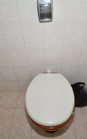 Casa à venda com 300m², 3 quartos e 6 vagasBanheiro 2