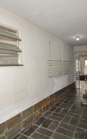 Casa à venda com 300m², 3 quartos e 6 vagasÁrea de Serviço