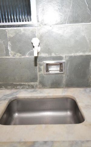 Casa à venda com 300m², 3 quartos e 6 vagasÁrea Externa
