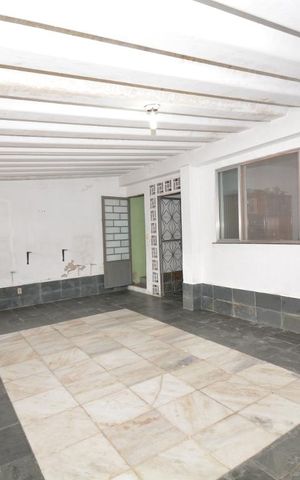 Casa à venda com 300m², 3 quartos e 6 vagasÁrea Externa