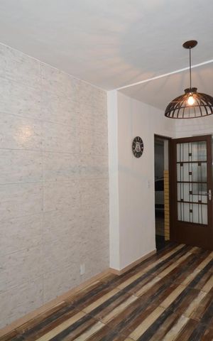 Casa à venda com 300m², 3 quartos e 6 vagasSala de Estar