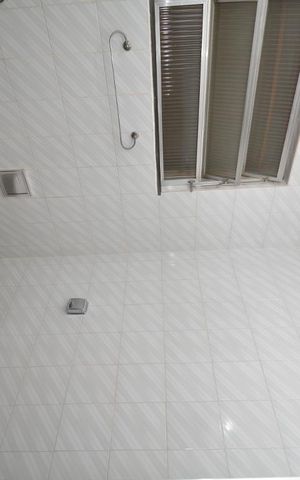 Casa à venda com 300m², 3 quartos e 6 vagasBanheiro 1