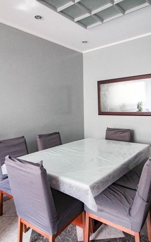 Casa de condomínio à venda com 85m², 3 quartos e 1 vaga Casa de condomínio à venda com 85m², 3 quartos e 1 vagaSala