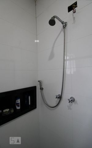 Casa à venda com 250m², 4 quartos e 4 vagas Casa à venda com 250m², 4 quartos e 4 vagasBanheiro da Suíte 2