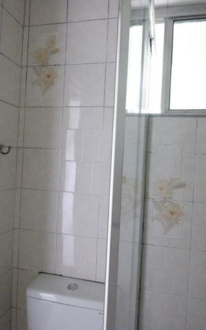 Apartamento para alugar com 60m², 2 quartos e sem vagaBanheiro