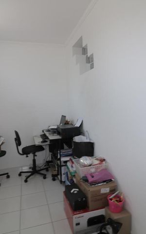 Casa para alugar com 340m², 4 quartos e 5 vagasEscritório