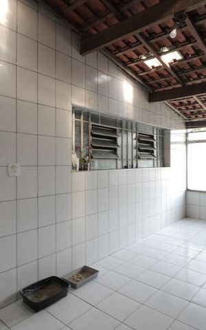 Casa para alugar com 340m², 4 quartos e 5 vagasArea de serviço 