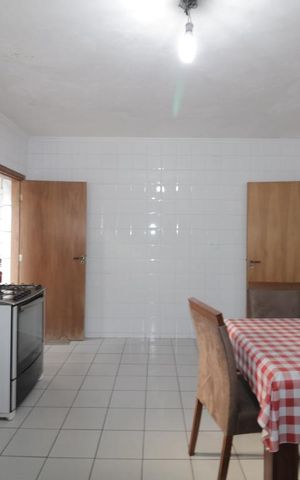 Casa para alugar com 340m², 4 quartos e 5 vagasCozinha 