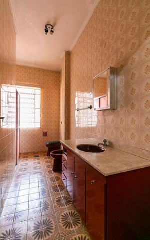 Casa à venda com 250m², 3 quartos e 5 vagasBanheiro 3