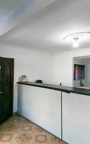 Casa à venda com 250m², 3 quartos e 5 vagasSala