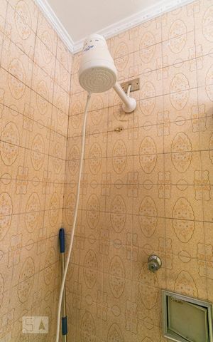 Casa à venda com 250m², 3 quartos e 5 vagasBanheiro da Suíte - Chuveiro
