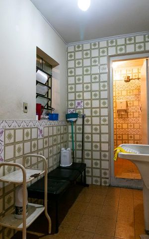 Casa à venda com 250m², 3 quartos e 5 vagasÁrea de Serviço