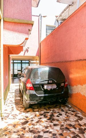 Casa à venda com 250m², 3 quartos e 5 vagasGaragem