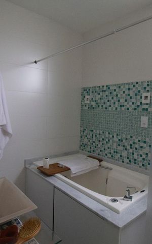 Apartamento para alugar com 68m², 2 quartos e sem vagaBanheiro