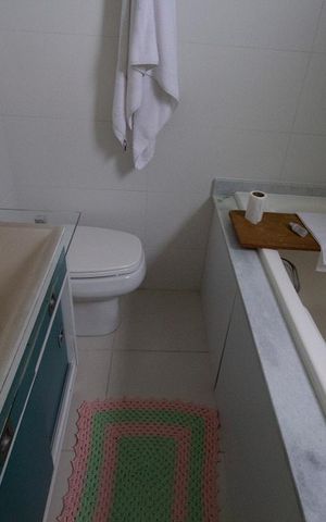 Apartamento para alugar com 68m², 2 quartos e sem vagaBanheiro