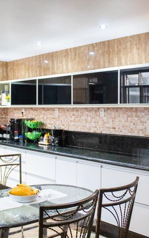 Apartamento para alugar com 167m², 4 quartos e 2 vagas Apartamento para alugar com 167m², 4 quartos e 2 vagasCozinha