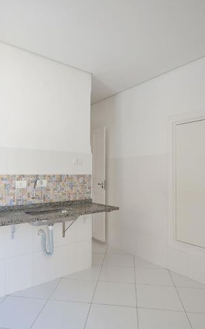 Casa para alugar com 220m², 3 quartos e 2 vagas Casa para alugar com 220m², 3 quartos e 2 vagasCozinha