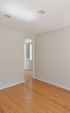 Casa para alugar com 220m², 3 quartos e 2 vagas Casa para alugar com 220m², 3 quartos e 2 vagasSala