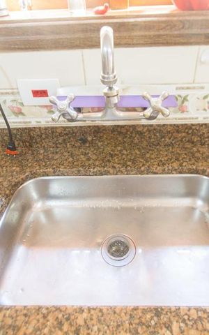 Casa à venda com 410m², 3 quartos e 6 vagasDetalhe Cozinha