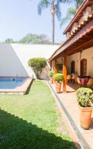 Casa à venda com 410m², 3 quartos e 6 vagasÁrea Externa