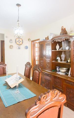 Casa à venda com 410m², 3 quartos e 6 vagasSala de Jantar