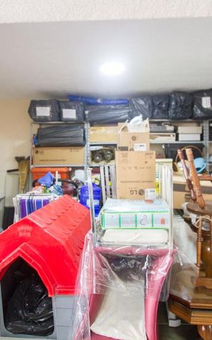Casa à venda com 410m², 3 quartos e 6 vagasDeposito 
