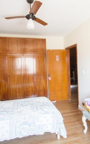 Casa à venda com 410m², 3 quartos e 6 vagasQuarto 2