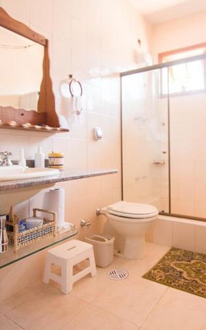 Casa à venda com 410m², 3 quartos e 6 vagasBanheiro