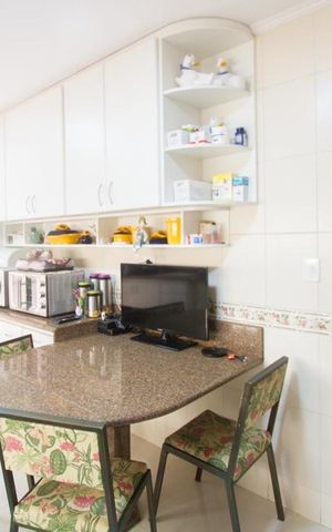 Casa à venda com 410m², 3 quartos e 6 vagasCozinha