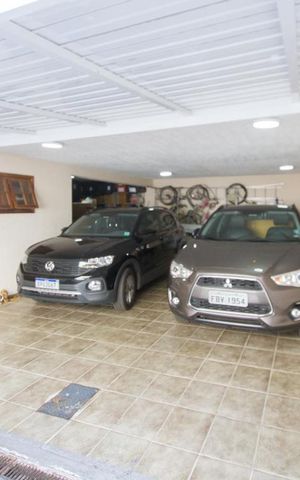 Casa à venda com 410m², 3 quartos e 6 vagasGaragem