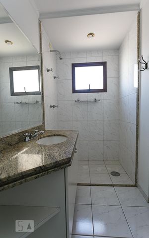 Apartamento à venda com 149m², 4 quartos e 4 vagas Apartamento à venda com 149m², 4 quartos e 4 vagasBanheiro da Suíte 2