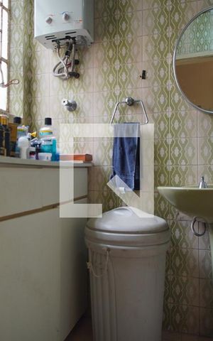 Casa à venda com 175m², 1 quarto e 1 vagaBanheiro Corredor