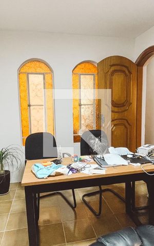 Casa à venda com 350m², 5 quartos e 3 vagasEscritório