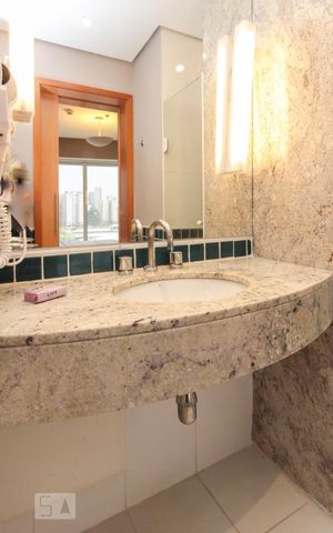 Studio à venda com 33m², 1 quarto e 1 vaga Studio à venda com 33m², 1 quarto e 1 vagaSuíte